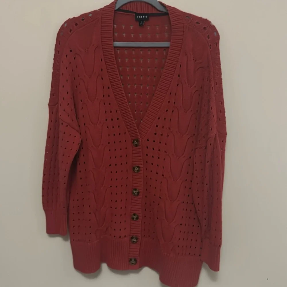 Torrid Cable V-Neck Boyfriend Cardigan Sweater Baked Apple Women's Size 1 (1X) - Picture 5 of 13